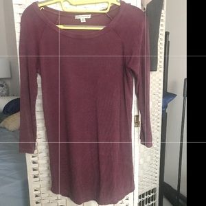 Maroon quarter sleeve T-shirt